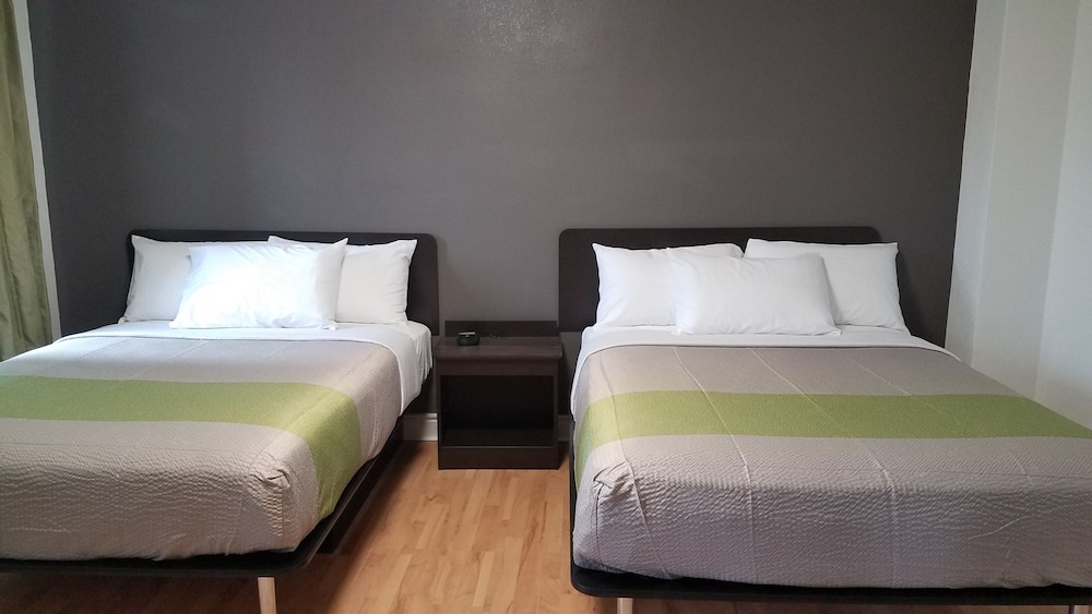 Quality Inn & Suites Kansas City Downtown 23/50