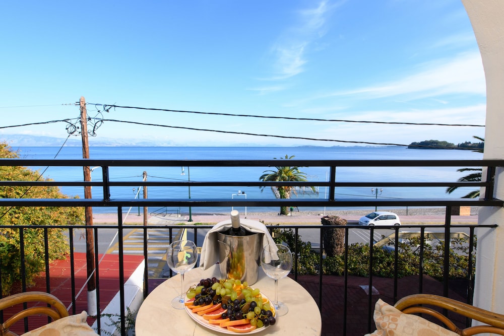 Ipsos Di Mare - Adults Only 27/41