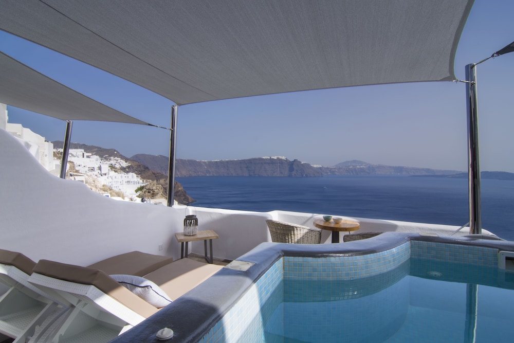 Secret Legend Suites - Adults Only 18/50