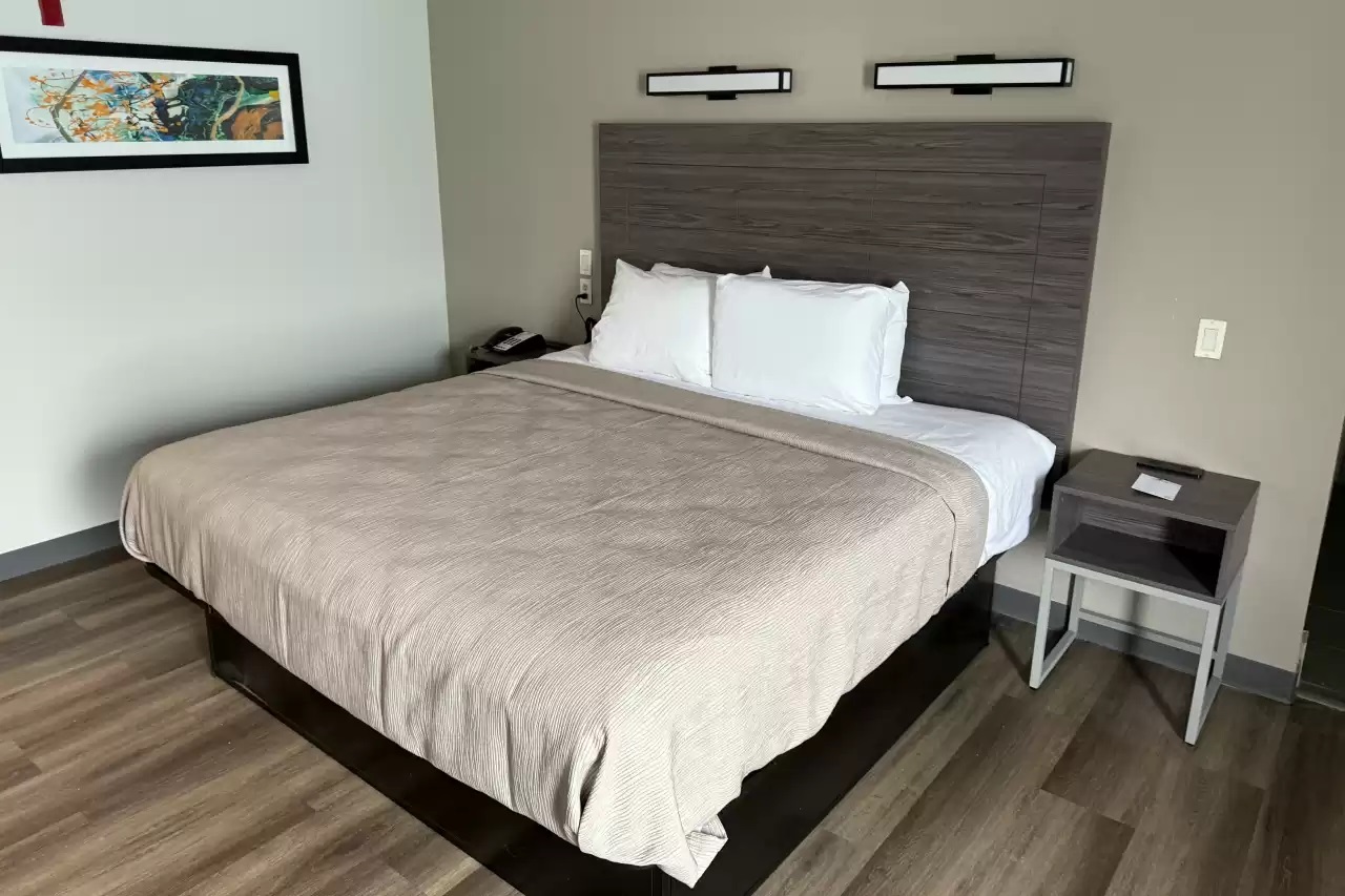 غرفة بسرير كينج، Quality Inn & Suites Biloxi - Ocean Springs 2/7