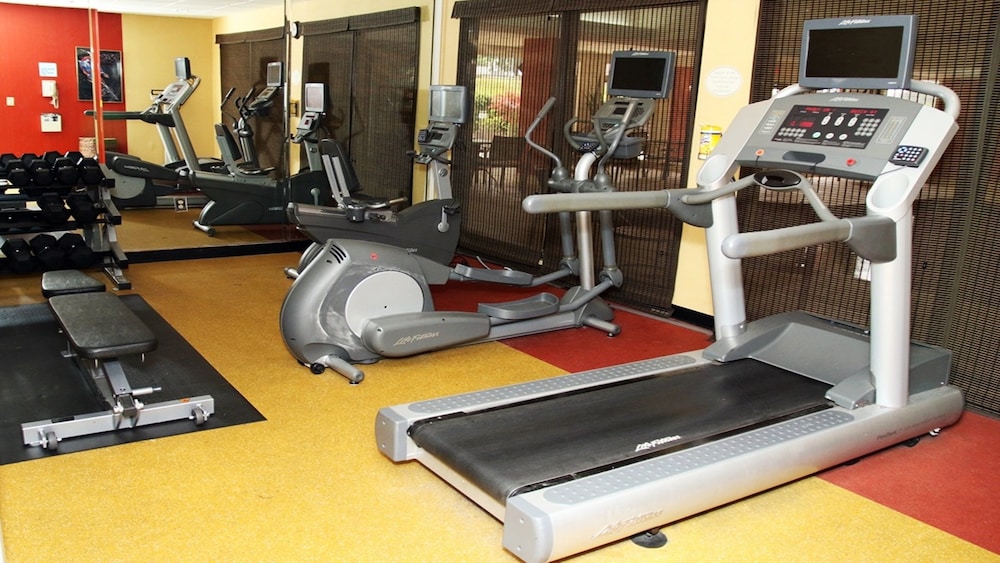 Holiday Inn Express Tifton 34/56