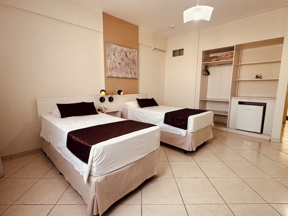 Standard, Twin Beds