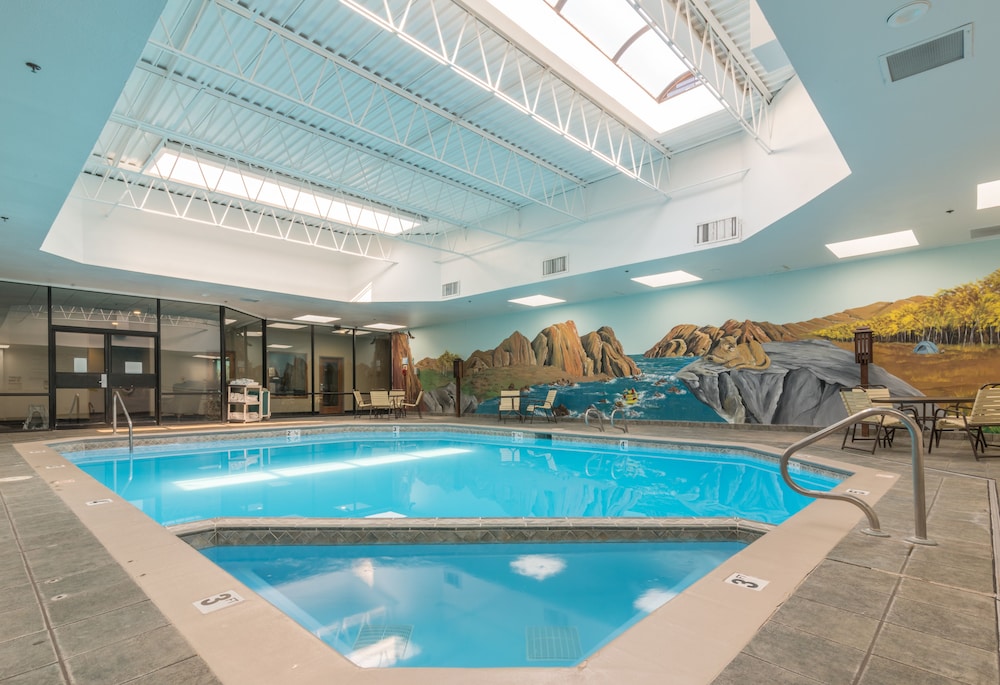 Grand Vista Hotel 4/57