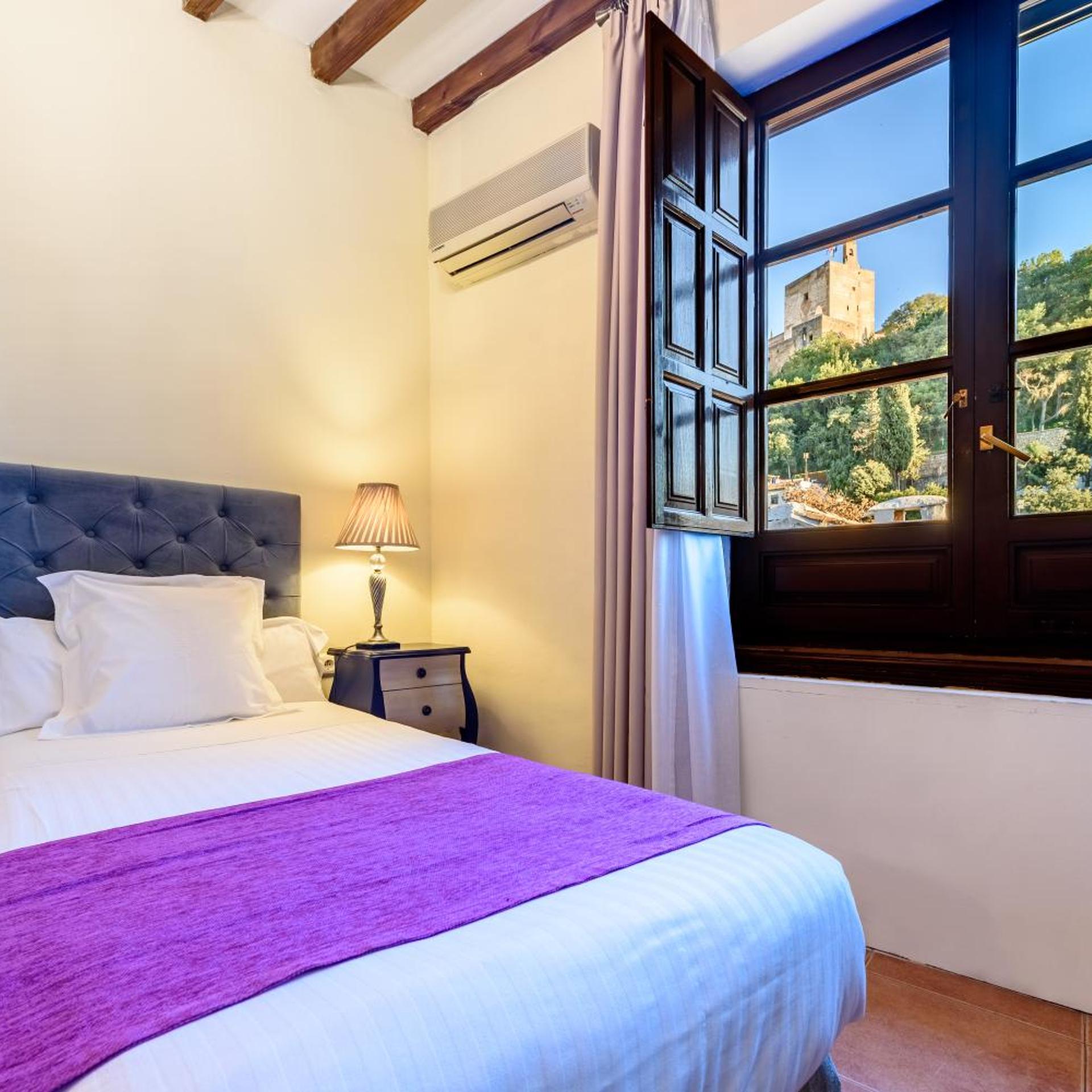 Room, Double or Twin Bed, Alhambra View