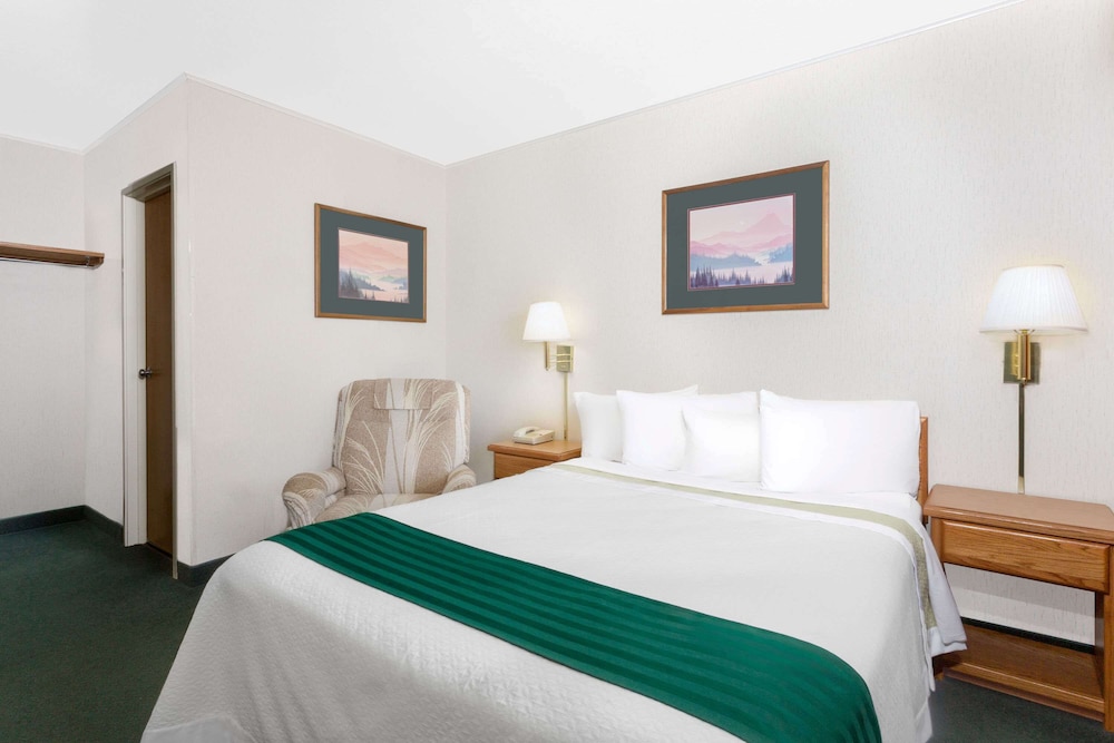 Wingate by Wyndham Butte City Center I-15/I-90 5/32