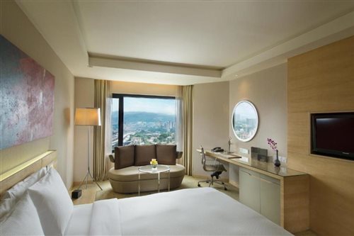 Deluxe, Double or Twin Bed
