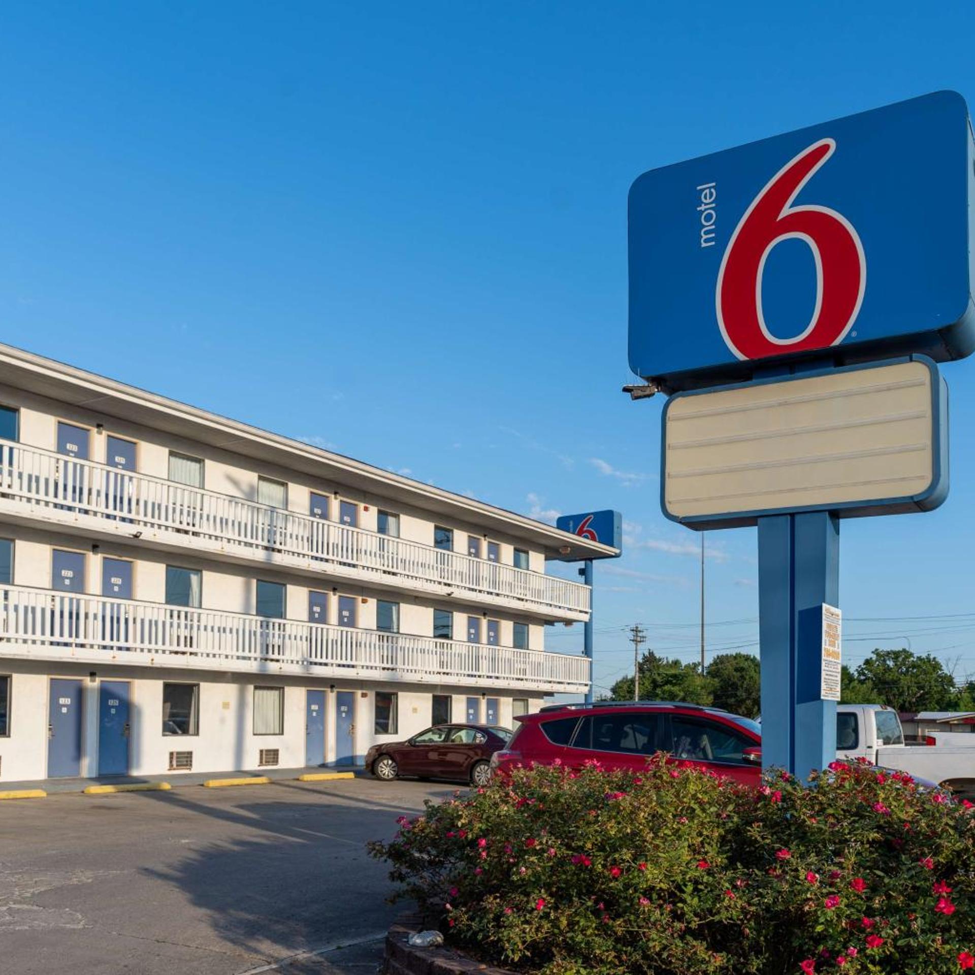 Motel6 Cincinnati, OH in SHARONVILLE - OH