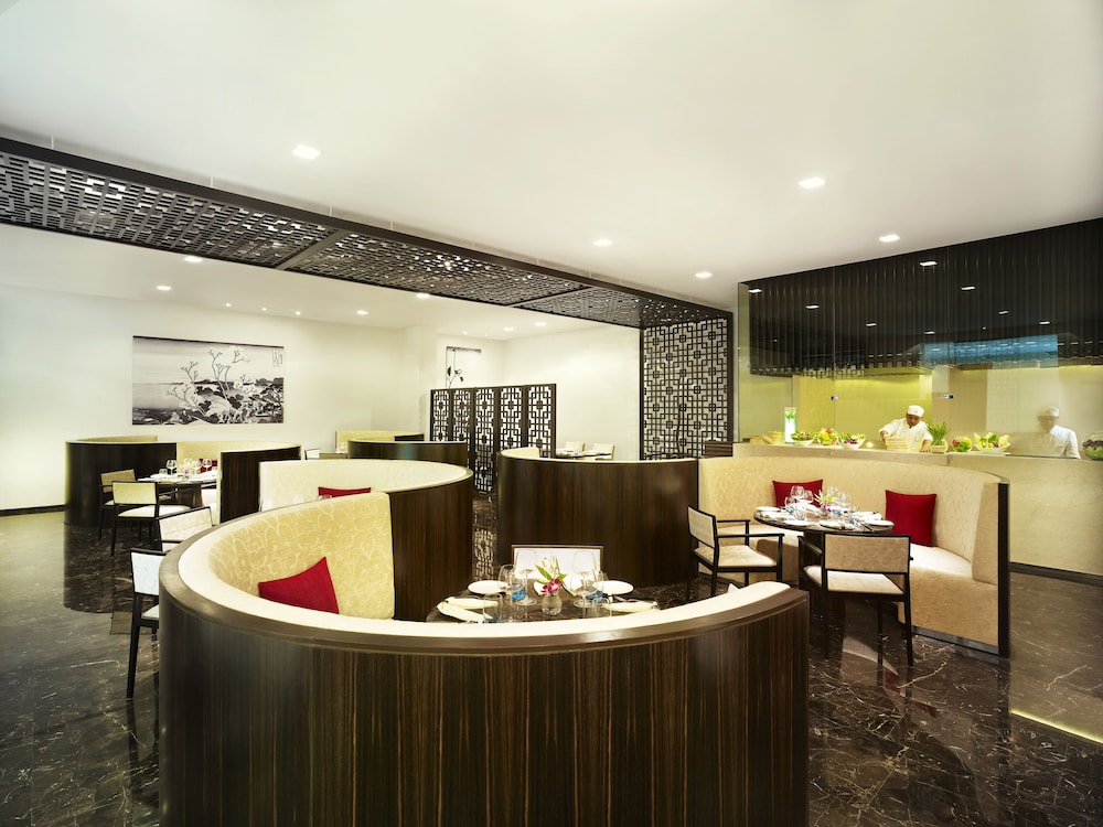 Vivanta Chennai It Expressway 28/37