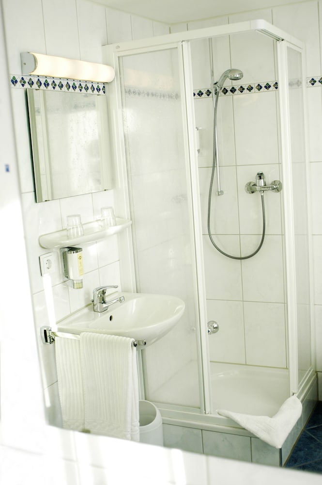 City Partner Hotel Adria 33/84
