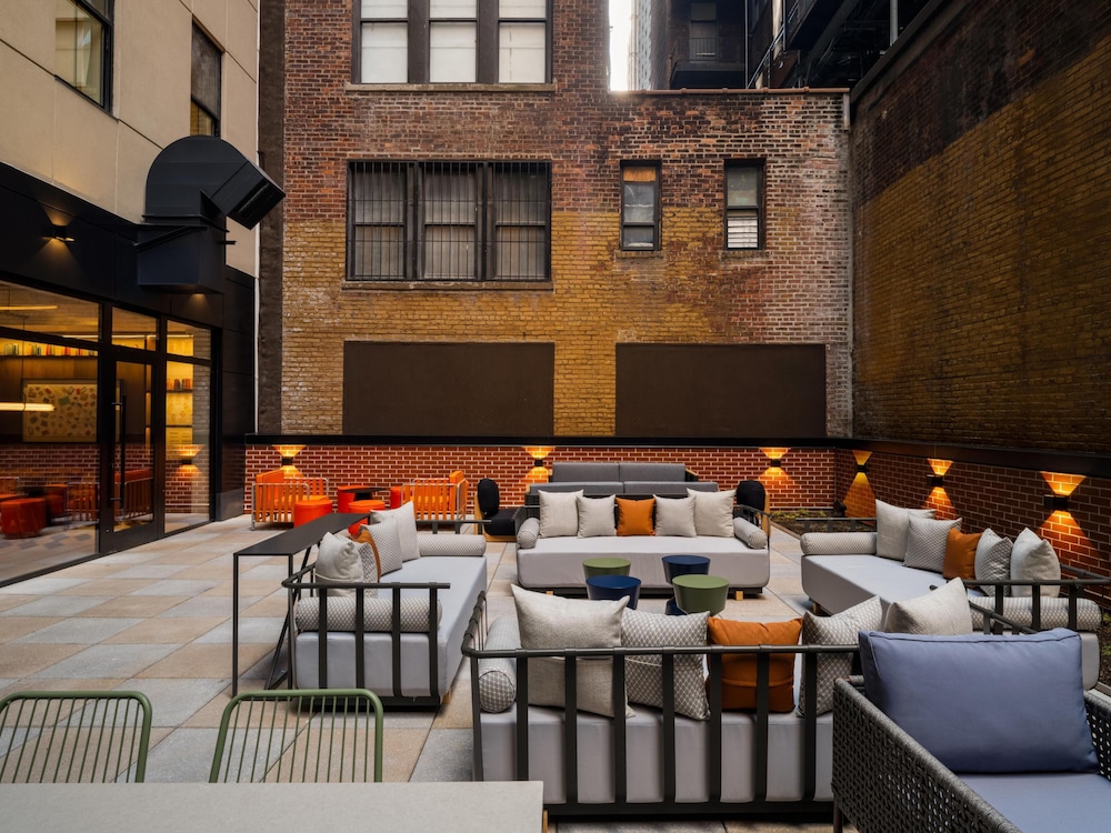Hotel 38 New York City, Tapestry Collection by Hilton 41/52