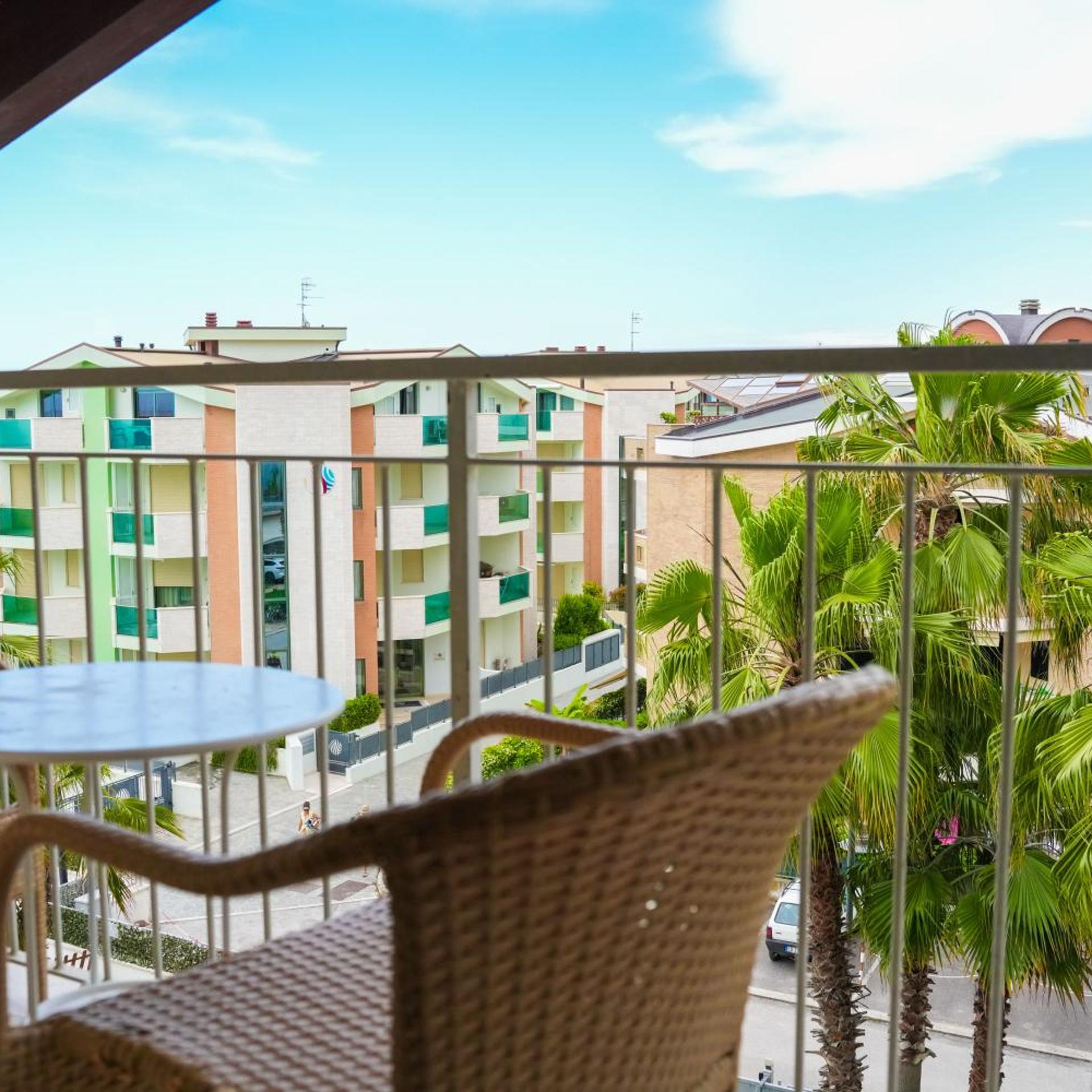 CASA DEL MAR 2/41