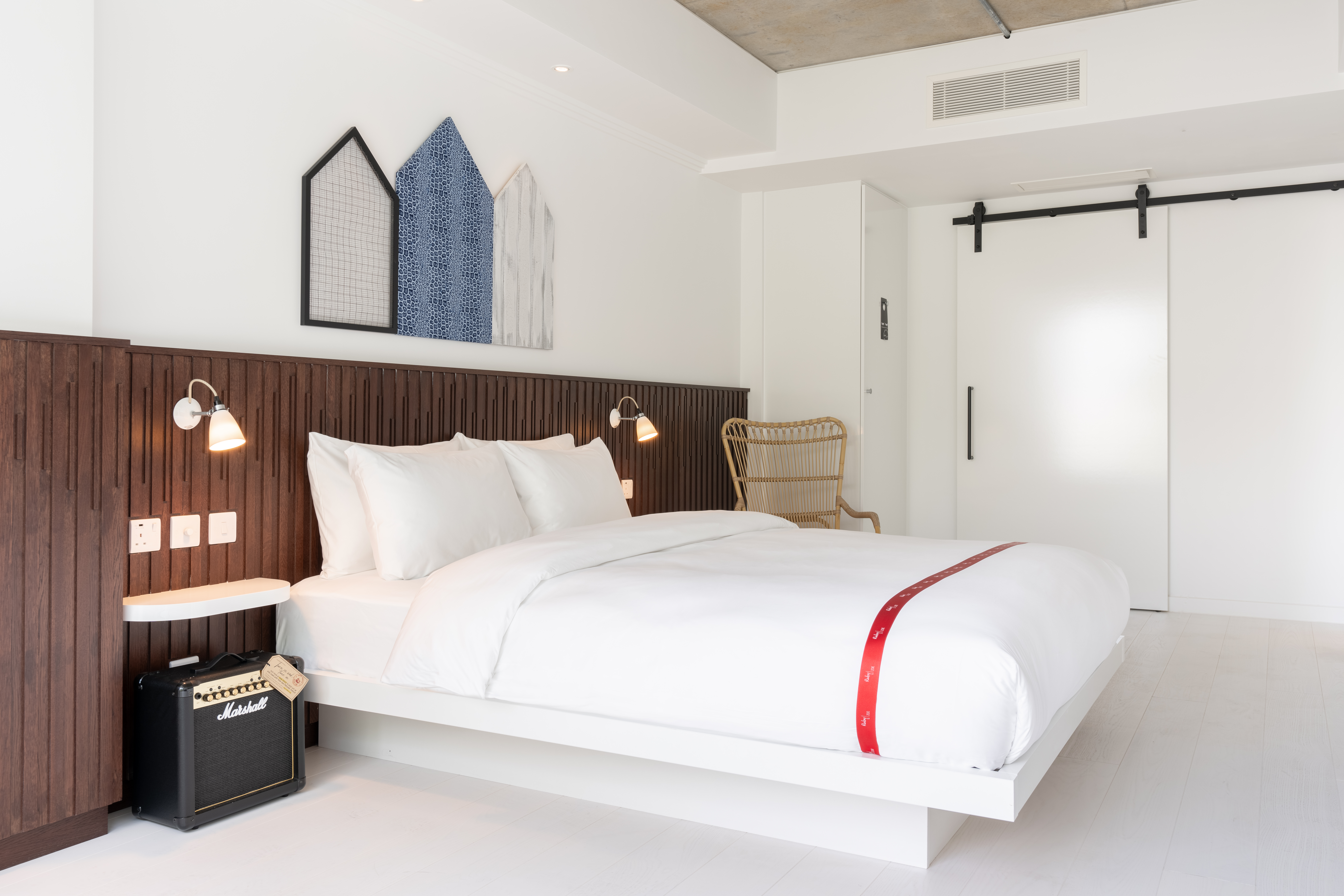 Lovely, Double Bed