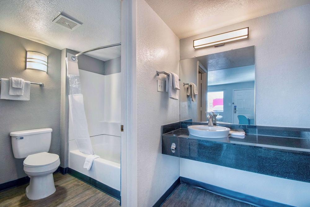 Motel6 Albuquerque Nm Carlisle 51/54