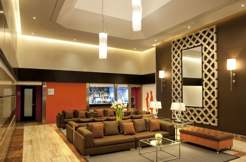 Crowne Plaza Santo Domingo (ex Intercontinental V Centenario Hotel) 13/71
