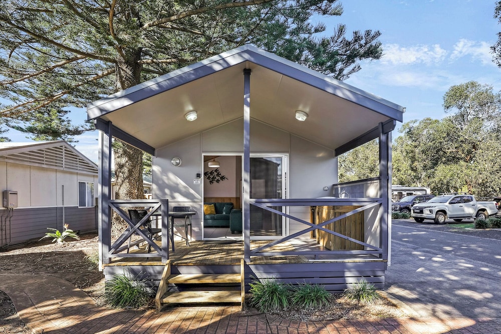 Kendalls on the Beach Holiday Park 25/50