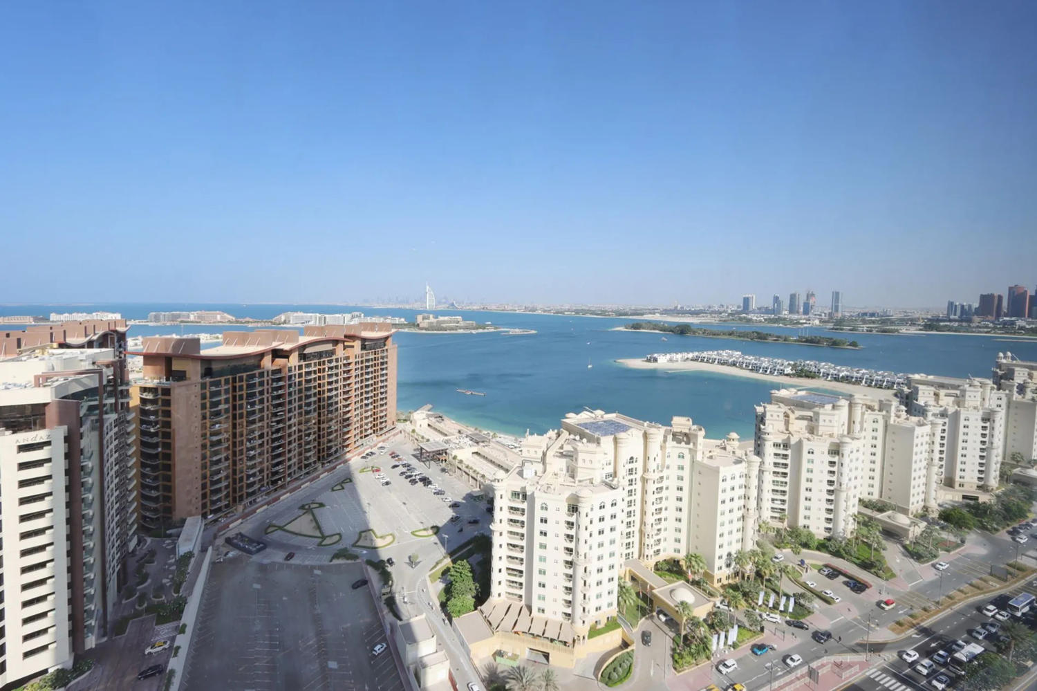1BR With Sea View In Palm Tower 13/15