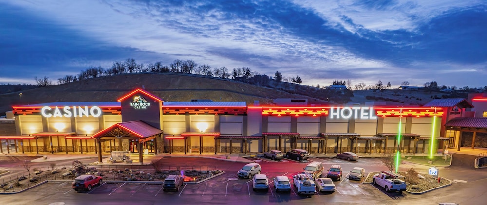 Rain Rock Casino Resort Hotel 2/41