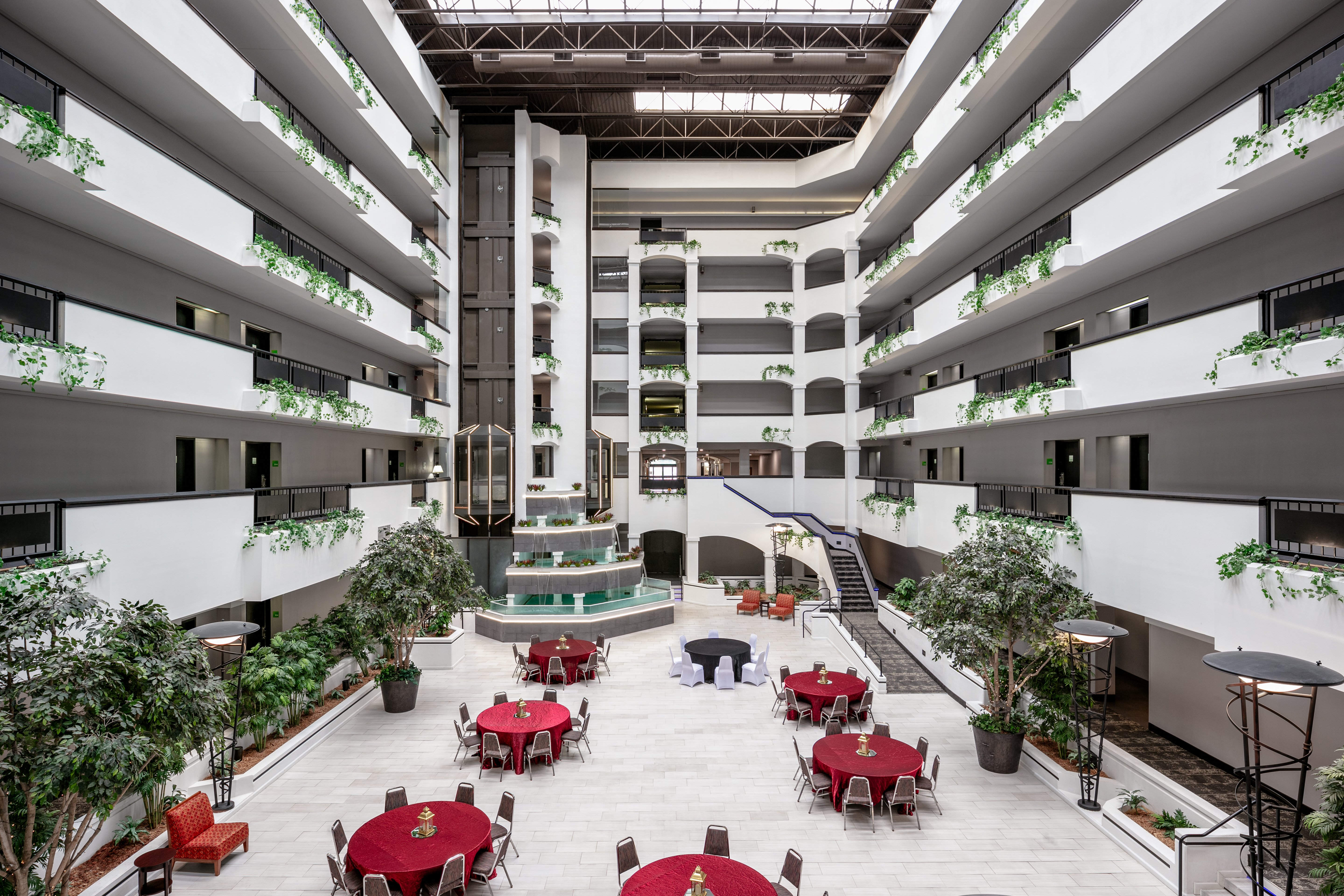 Holiday Inn Hotel And Suites Springfield I 44 73/77