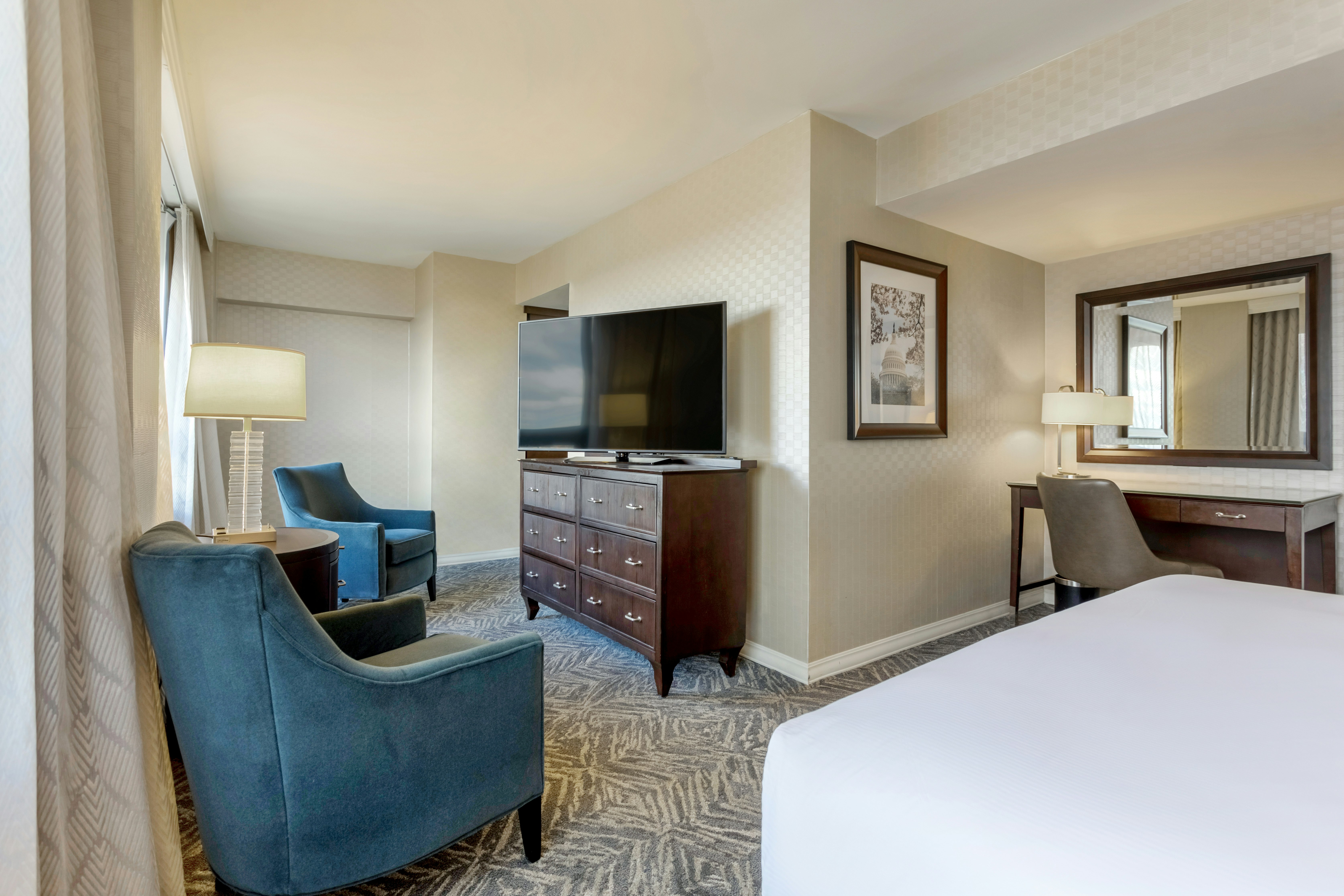 Junior Suite, King Bed