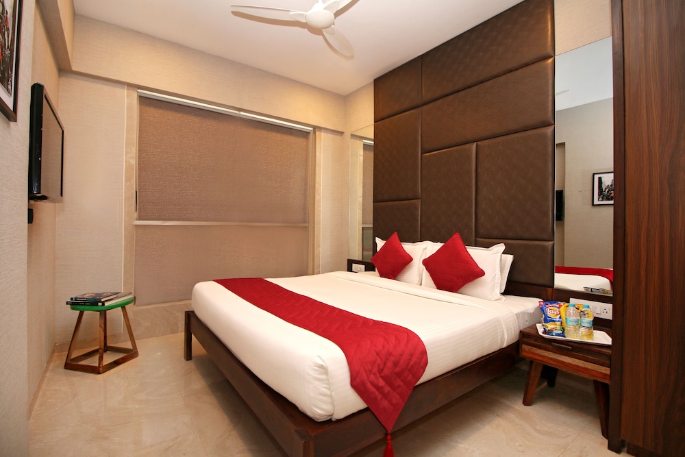 Theory9 Premium Serviced Apartments Khar 15/50