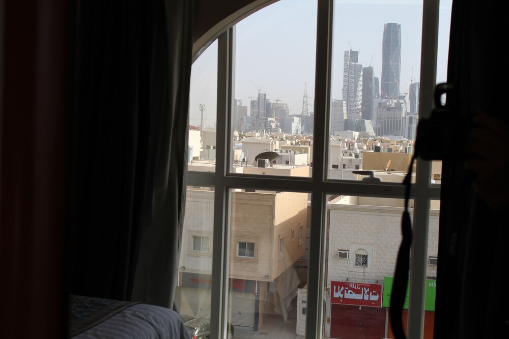 Pestana Hotel and Suites 2 2/52