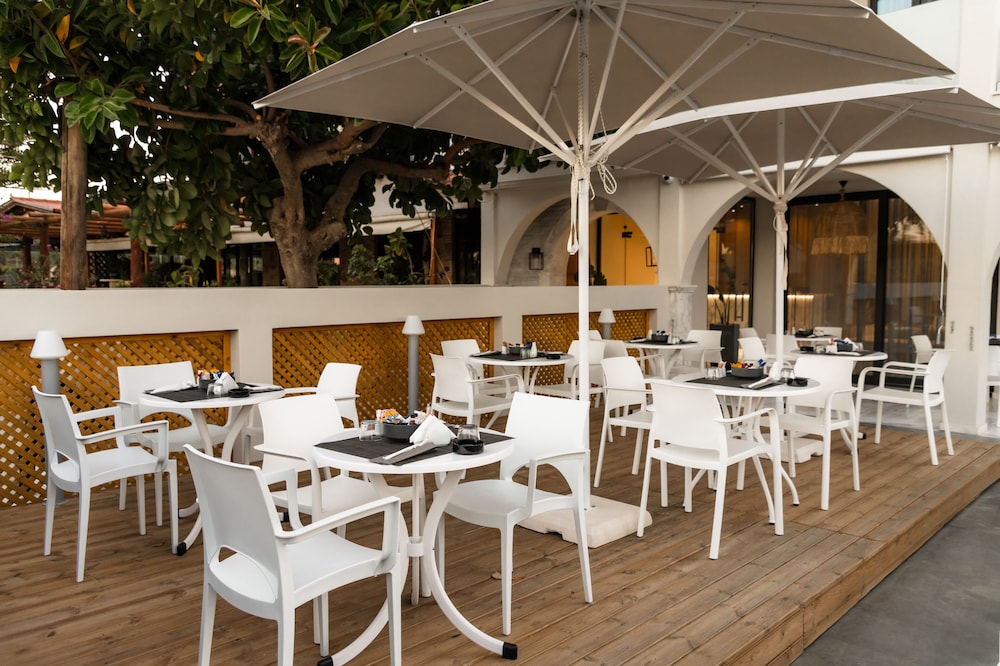 Nikon Boutique Hotel 61/74