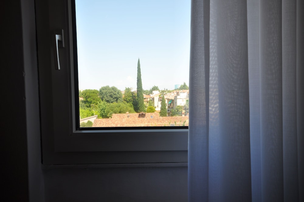 IGEA HOTEL 28/50