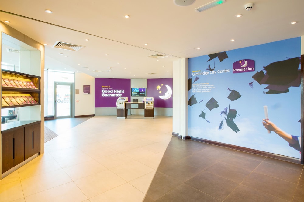 Premier Inn Cambridge East Newmarket Road 7/45