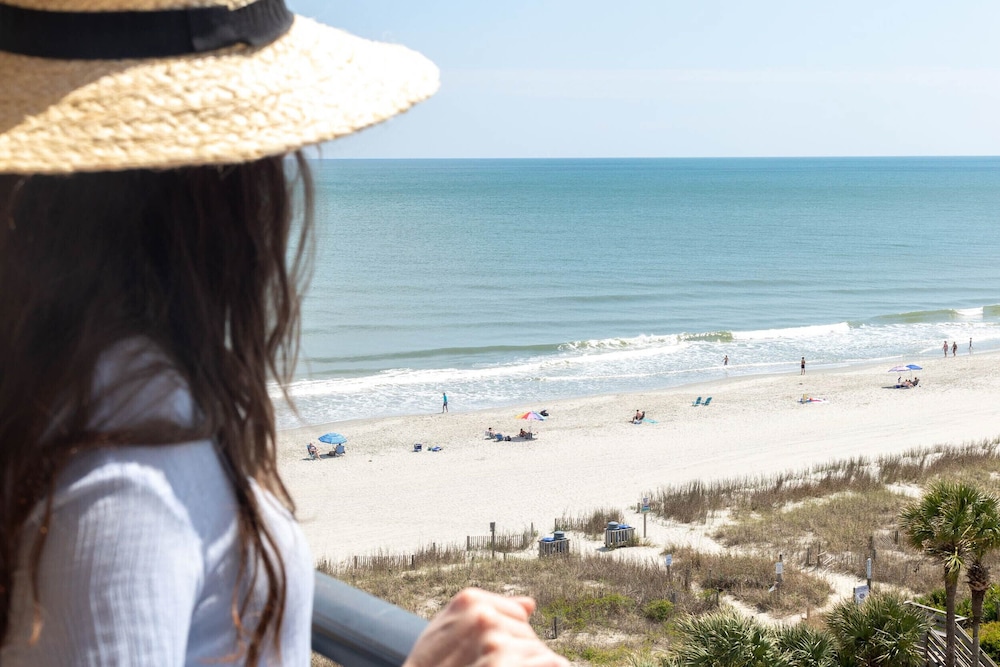 Surfside Beach Oceanfront Hotel 8/45
