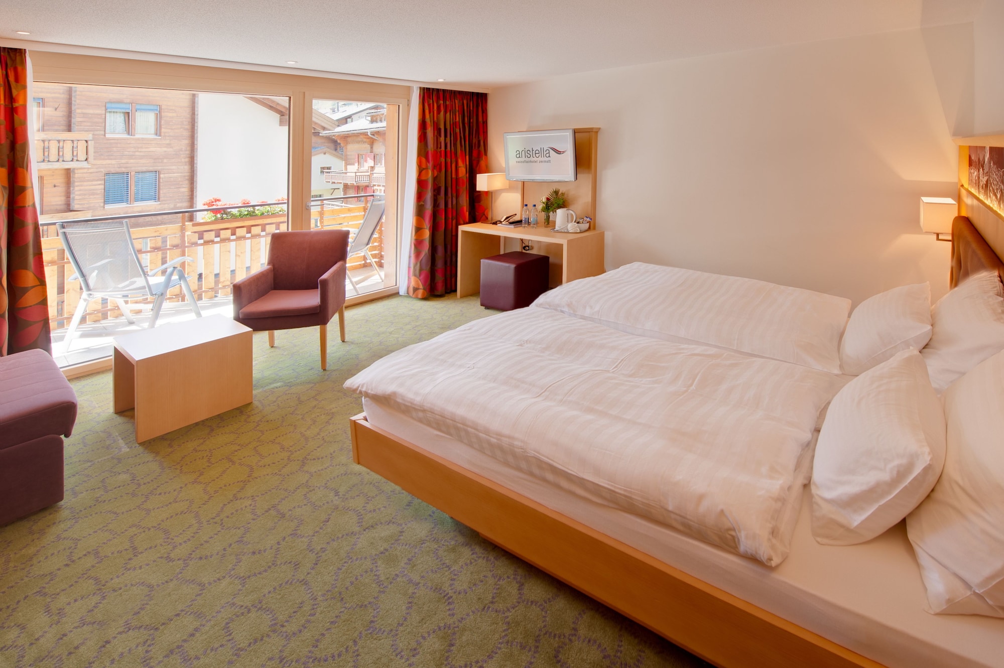 PANORAMIC, DOUBLE BED, MOUNTAIN VIEW, BALCONY