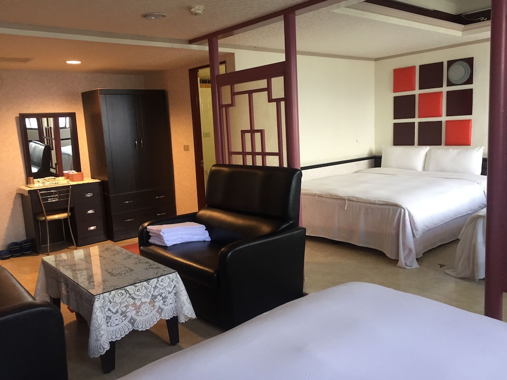 King Lo Tung Hotel 12/29