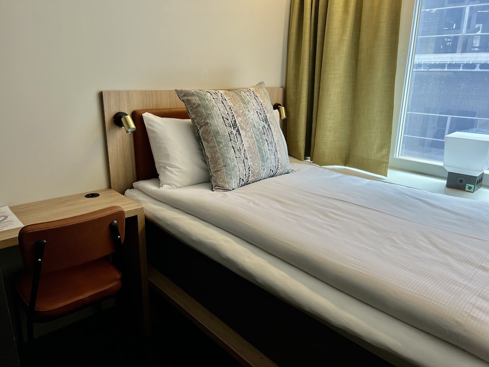 Compact, Double Bed