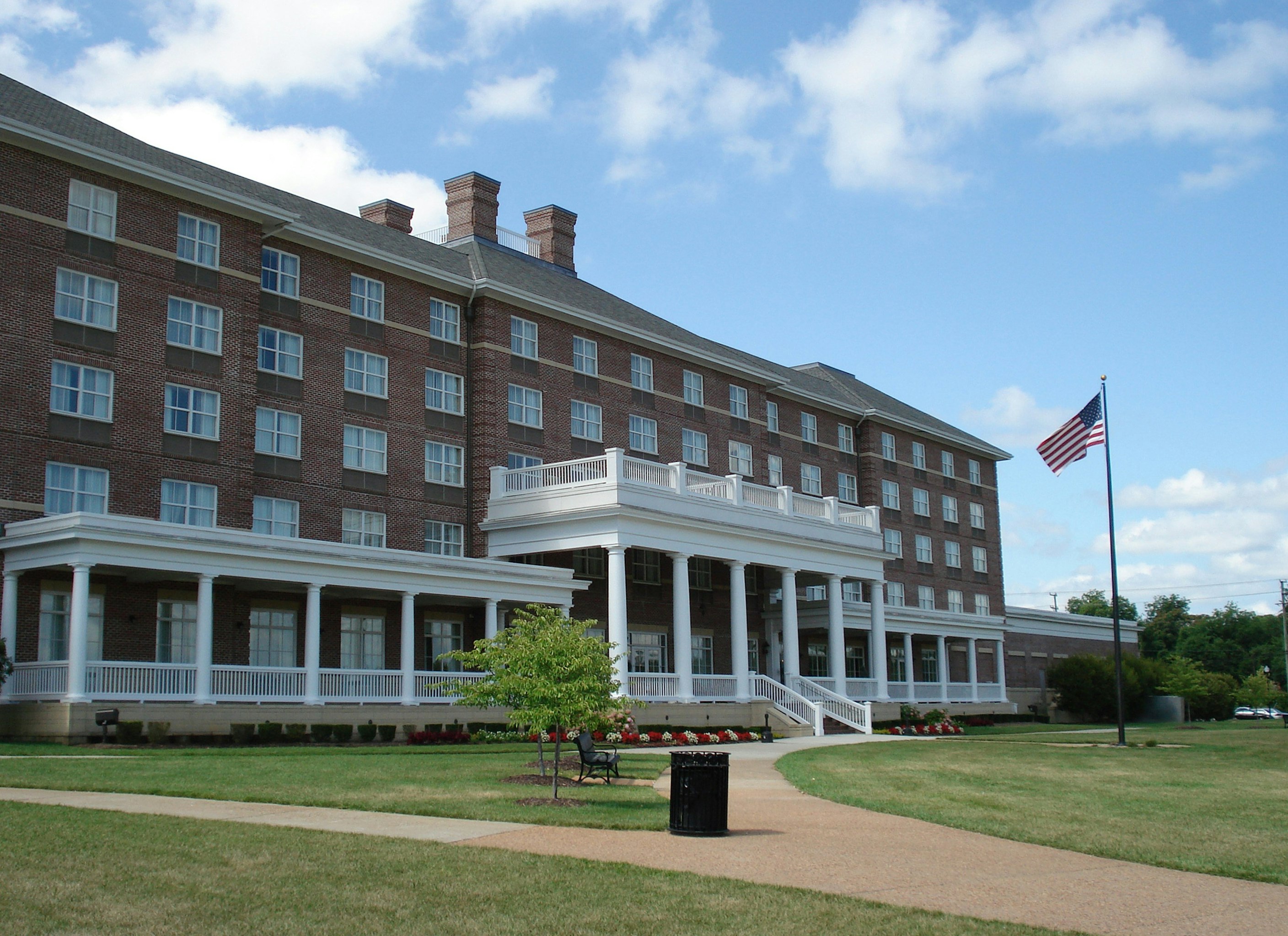 Hilton Garden Inn Suffolk Riverfront 5/50