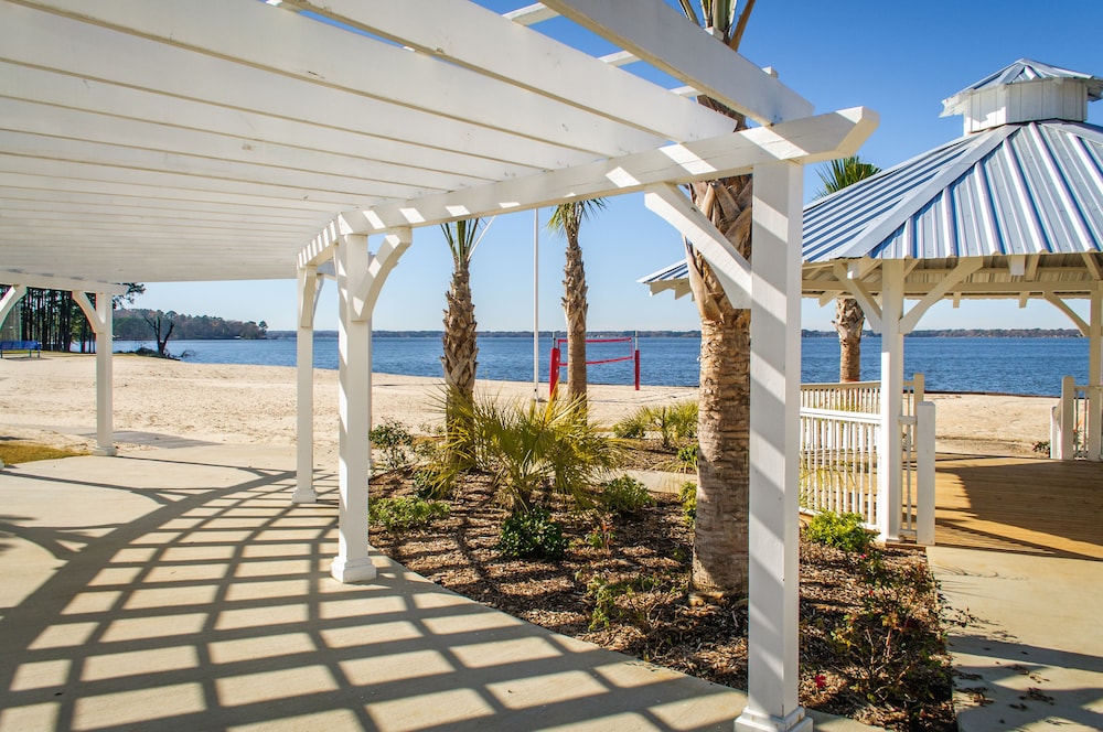 Holiday Inn Club Vacations Villages Resort Lake Palestine 12/63
