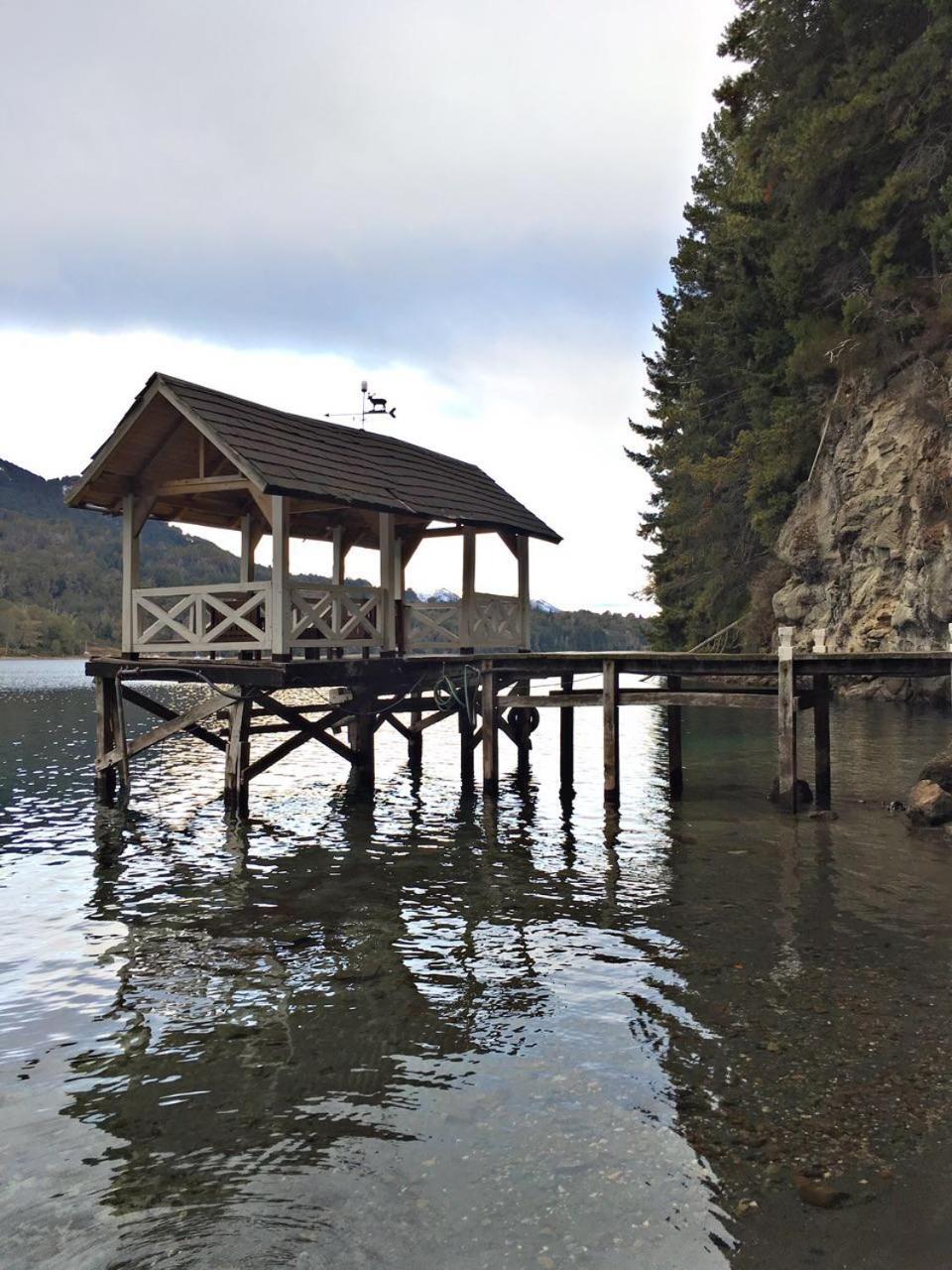 Dos Bahias Lake Resort 43/48
