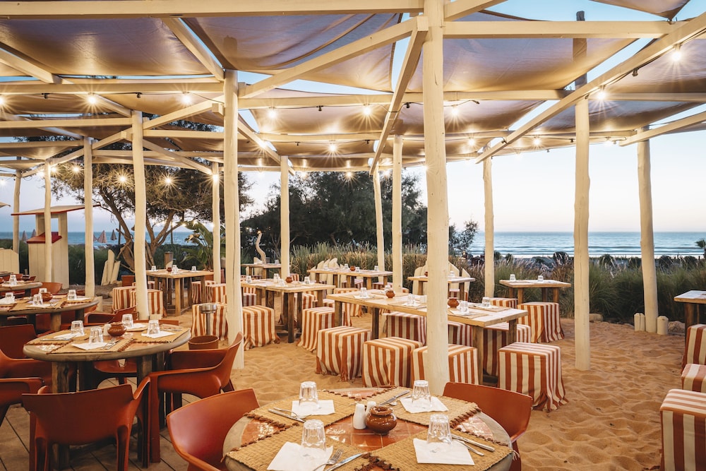 Paradis Plage Surf Yoga Spa Resort 71/83