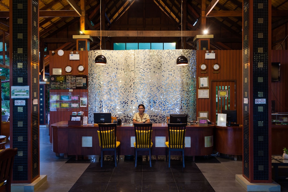 Phi Phi Natural Resort 60/74