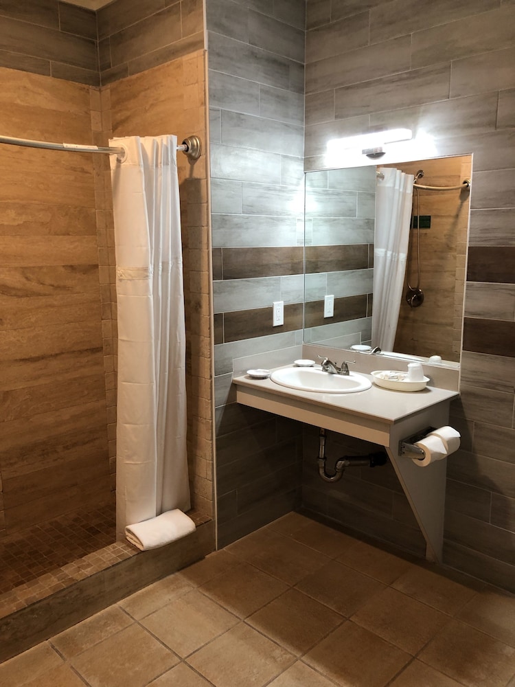 Garden Suite Hotel 36/56