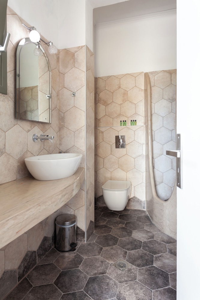 1 Bedroom, Apartment, Twin Beds, Queen Bed, Sofa, Phevos Villa 9/9