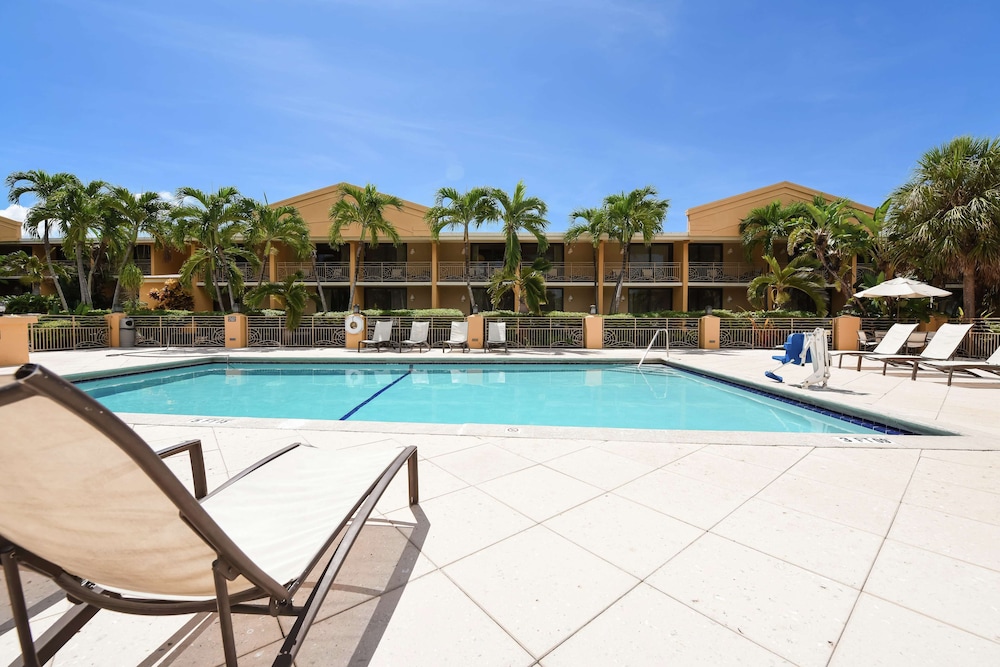 Hampton Inn Key Largo 9/67