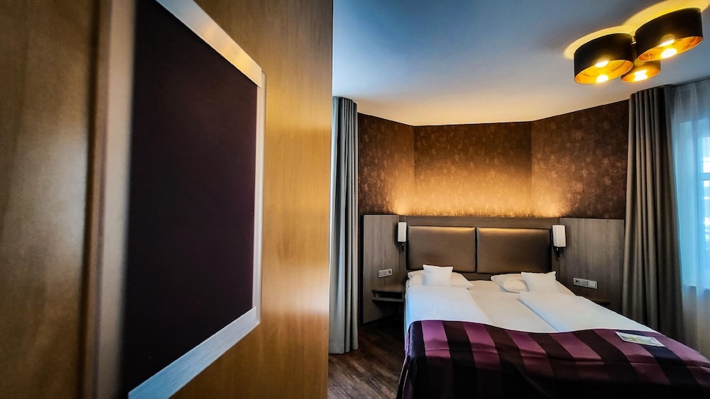 غرفة قياسية بسرير مزدوج، Best Western Plus Hotel Willingen 3/10