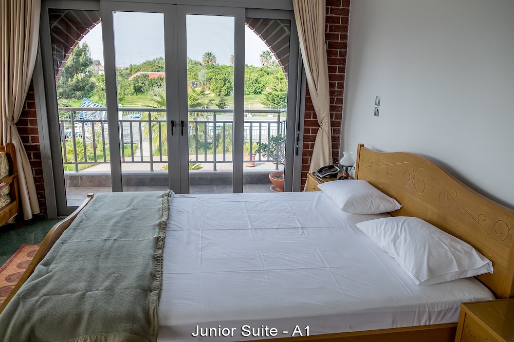 Ionionstar Hotel 13/48