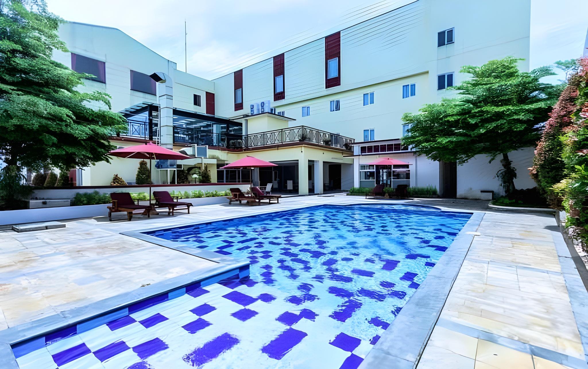 Gino Feruci Cianjur 64/66