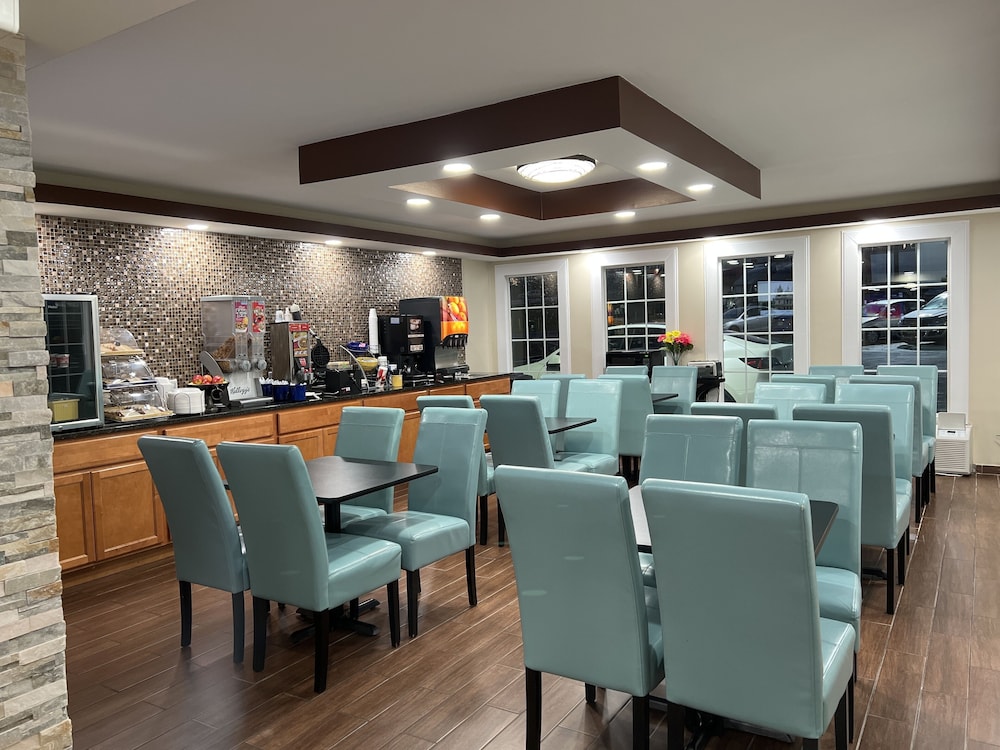 Days Inn By Wyndham Sharonville 27/38