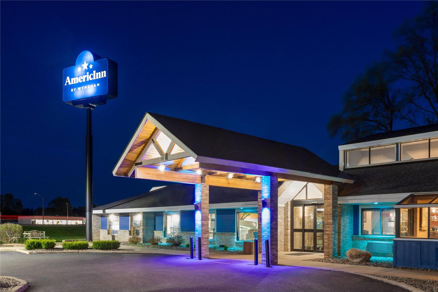AmericInn by Wyndham Chippewa Falls 2/44