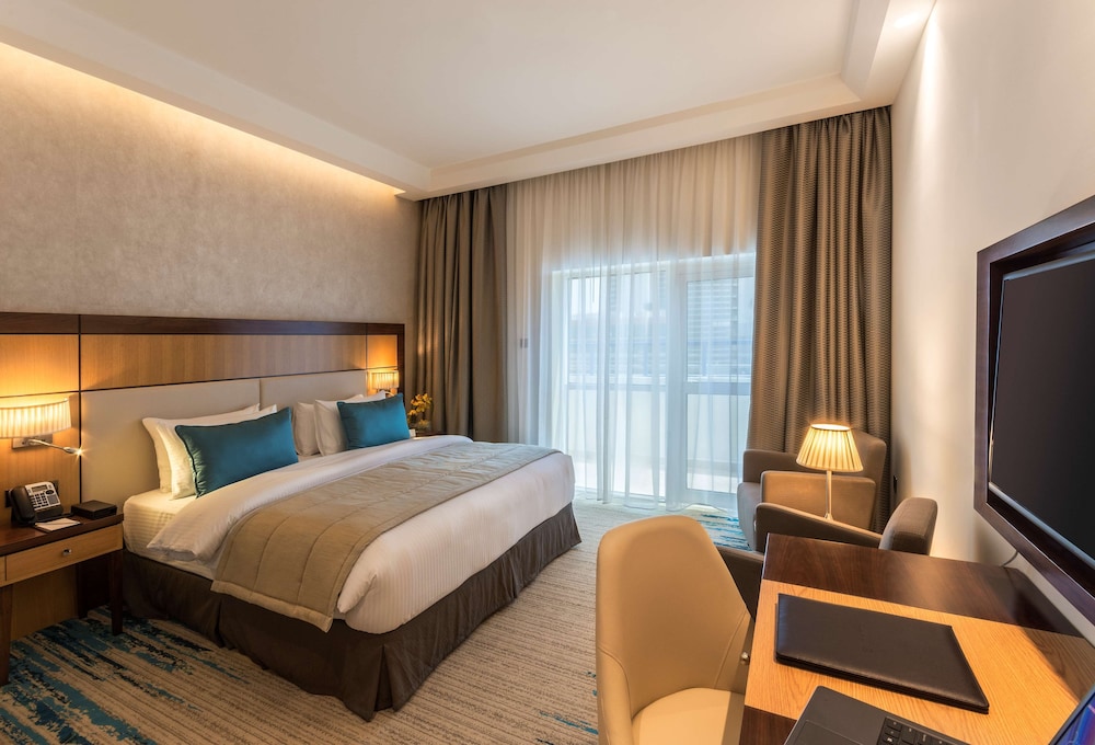 Golden Tulip Media Hotel 14/48
