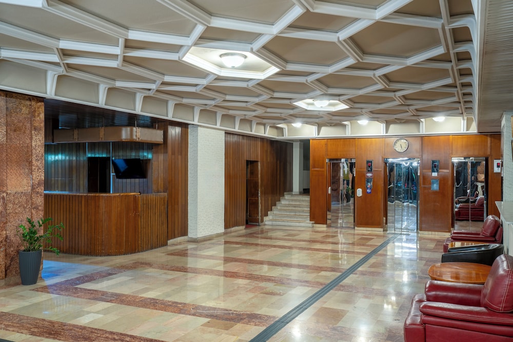 Hotel Moldova 10/80