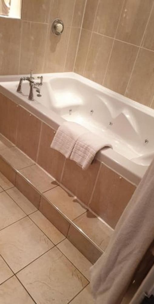 Beaufort Park Hotel 22/41