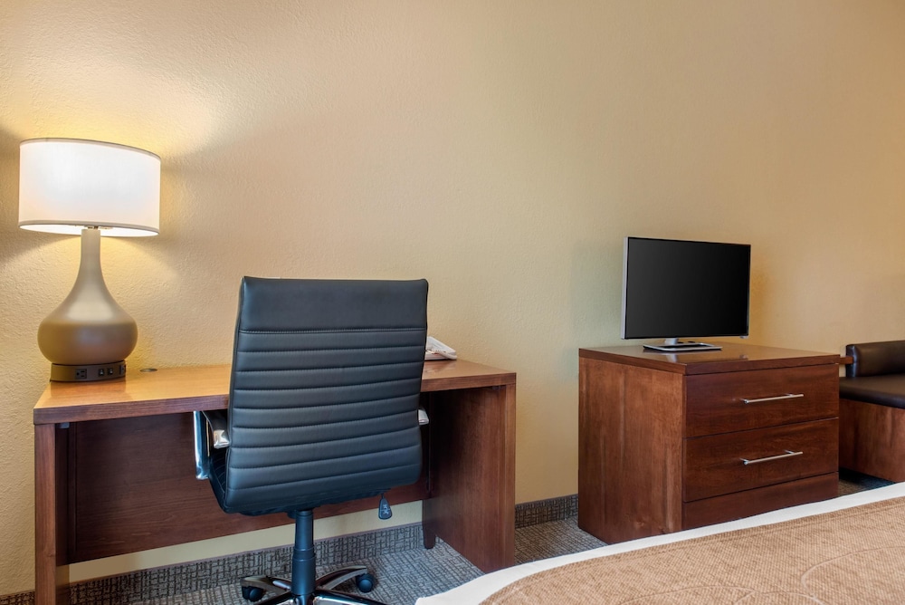 Comfort Suites Louisville Airport 29/35