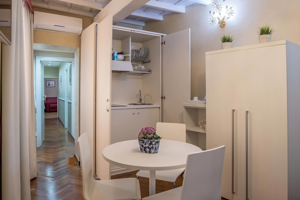 Trevi Rome Suite 34/50